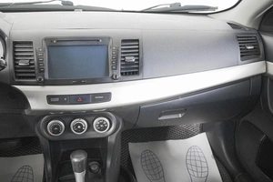 Седан Mitsubishi Lancer 2008 года, 749000 рублей, Кемерово