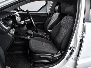 Седан Kia Rio 2015 года, 949000 рублей, Тюмень