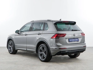 Внедорожник Volkswagen Tiguan 2018 года, 2613040 рублей, Москва