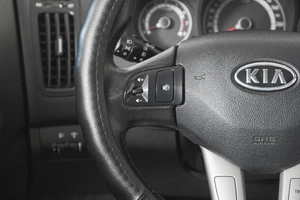 Хетчбэк Kia Ceed 2011 года, 819000 рублей, Кемерово