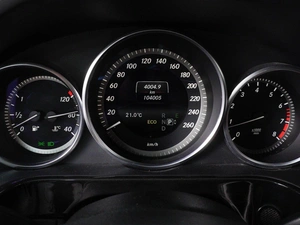 Седан Mercedes-benz E-класс 2013 года, 2511000 рублей, Минеральные Воды