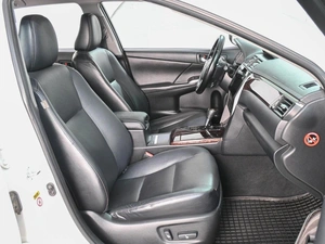 Седан Toyota Camry 2014 года, 1999000 рублей, Ростов-на-Дону