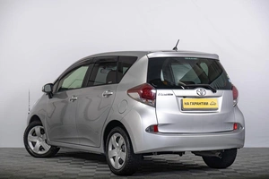 Хетчбэк Toyota Ractis 2014 года, 1219000 рублей, Томск