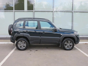 Внедорожник ВАЗ (LADA) Niva 2023 года, 950000 рублей, Брянск