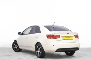 Седан Kia Cerato 2011 года, 949000 рублей, Барнаул