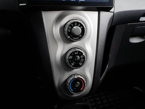 Хетчбэк Toyota Yaris 2007 года, 669000 рублей, Тюмень