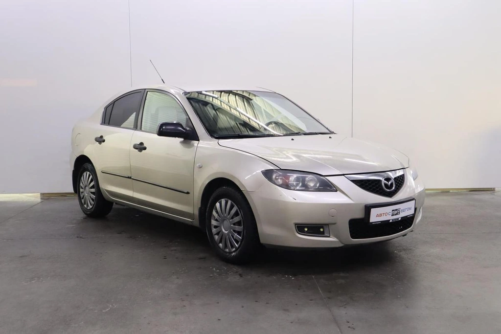 Седан Mazda 3 2007 года, 510000 рублей, Брянск