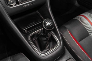 Хетчбэк Volkswagen Golf 2012 года, 899000 рублей, Петрозаводск