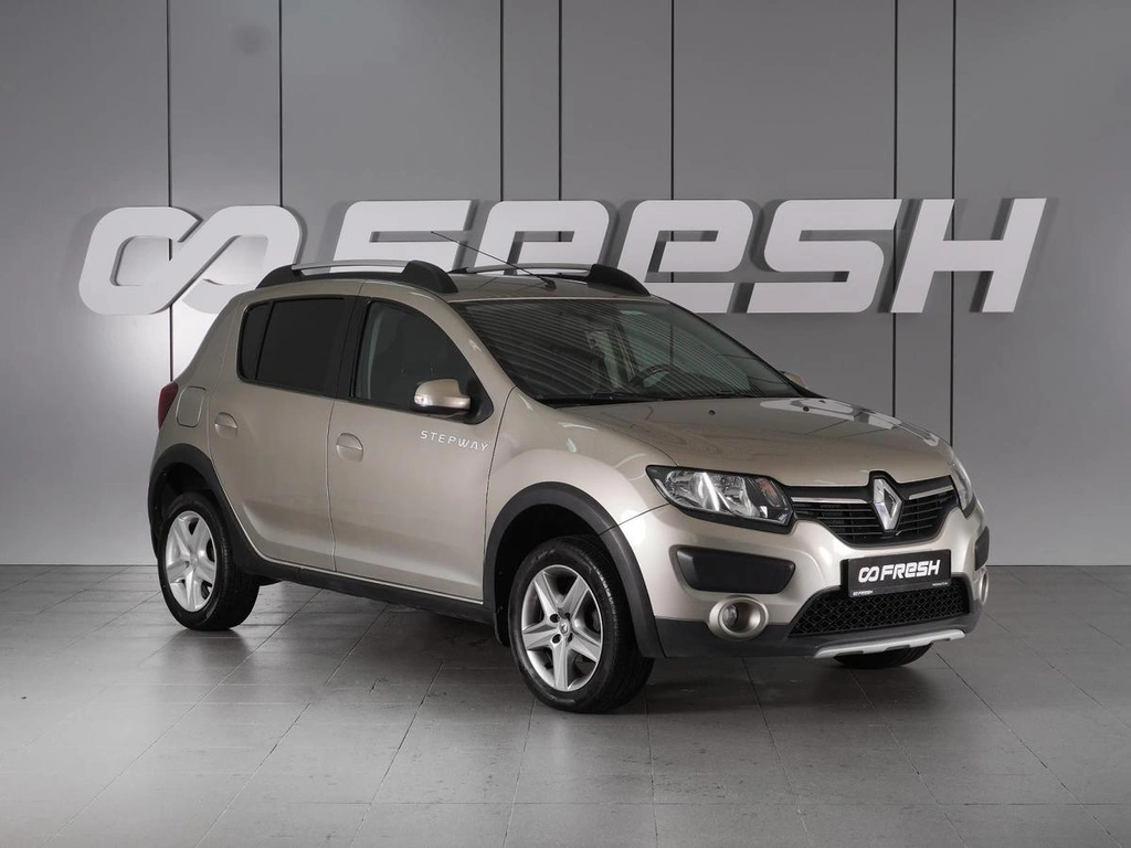 Хетчбэк Renault Sandero Stepway 2018 года, 1015000 рублей, Красный Пахарь