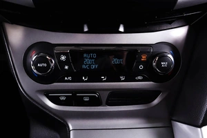 Хетчбэк Ford Focus 2013 года, 1049000 рублей, Пермь