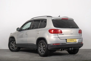 Внедорожник Volkswagen Tiguan 2013 года, 899000 рублей, Томск
