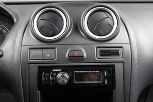 Хетчбэк Ford Fiesta 2008 года, 269000 рублей, Оренбург