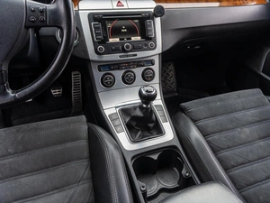 Седан Volkswagen Passat 2008 года, 719000 рублей, Саратов