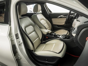 Хетчбэк Infiniti Q30 2017 года, 3200000 рублей, Тюмень