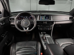 Седан Kia Optima 2017 года, 1870000 рублей, Тюмень