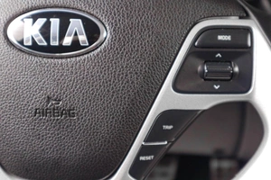 Седан Kia Rio 2017 года, 1099000 рублей, Тюмень