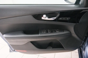 Седан Kia Cerato 2018 года, 1649000 рублей, Красноярск