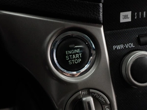 Внедорожник Toyota Land Cruiser 2010 года, 2849000 рублей, Тюмень