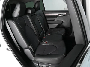 Внедорожник Toyota Highlander 2026 года, 6359000 рублей, Аксай