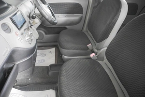 Минивэн Toyota Sienta 2009 года, 609000 рублей, Кемерово