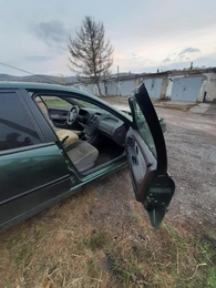 Лифтбек Renault Laguna 1994 года, 80000 рублей, Красноярск