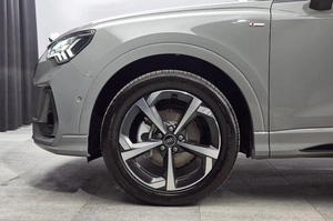 Внедорожник Audi Q3 2024 года, 5199000 рублей, Павловская Слобода