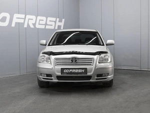 Седан Toyota Avensis 2004 года, 660000 рублей, Омск