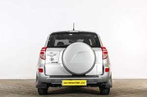 Внедорожник Toyota RAV4 2012 года, 1399000 рублей, Тюмень