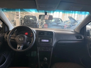 Седан Volkswagen Polo 2014 года, 915000 рублей, Орёл