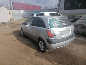 Хетчбэк Kia Rio 2011 года, 739200 рублей, Красноярск