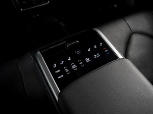 Седан Toyota Camry 2019 года, 2999000 рублей, Тюмень