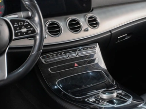 Седан Mercedes-benz E-класс 2018 года, 2879000 рублей, Сургут