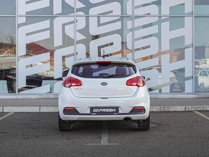Хетчбэк Kia Ceed 2015 года, 1070000 рублей, Краснодар