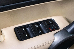 Внедорожник Honda CR-V 2011 года, 1599000 рублей, Сургут