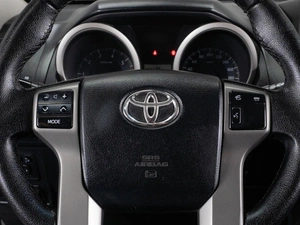 Внедорожник Toyota Land Cruiser Prado 2013 года, 3129000 рублей, Тюмень