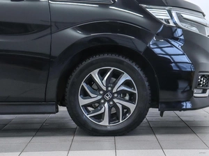 Минивэн Honda Stepwgn 2021 года, 2750000 рублей, Красноярск