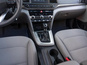 Седан Hyundai Elantra 2020 года, 1779000 рублей, Саратов
