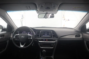 Седан Hyundai Sonata 2018 года, 1800000 рублей, Орёл