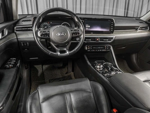Седан Kia K5 2020 года, 2329000 рублей, Тюмень