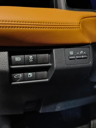 Седан Toyota Avalon 2022 года, 3798999 рублей, Москва