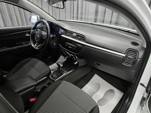 Седан Kia Rio 2018 года, 785000 рублей, Красноярск