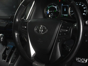Минивэн Toyota Vellfire 2018 года, 4999000 рублей, Красный Пахарь
