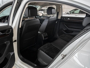 Седан Volkswagen Passat 2017 года, 1887070 рублей, Краснодар