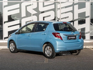 Хетчбэк Toyota Vitz 2014 года, 800000 рублей, Краснодар