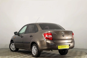 Седан ВАЗ (LADA) Granta 2016 года, 399000 рублей, Пермь