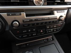 Седан Lexus ES 2013 года, 1989000 рублей, Саратов