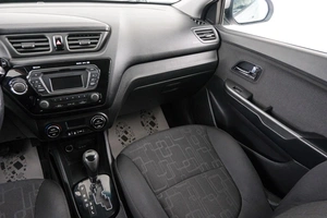 Седан Kia Rio 2012 года, 1029000 рублей, Красноярск