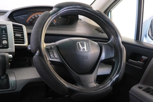 Минивэн Honda Freed 2010 года, 1199000 рублей, Омск