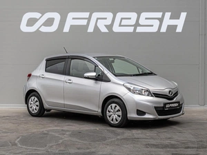 Хетчбэк Toyota Vitz 2012 года, 895000 рублей, Краснодар