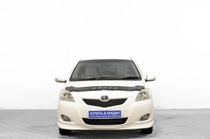 Седан Toyota Belta 2011 года, 1059000 рублей, Барнаул